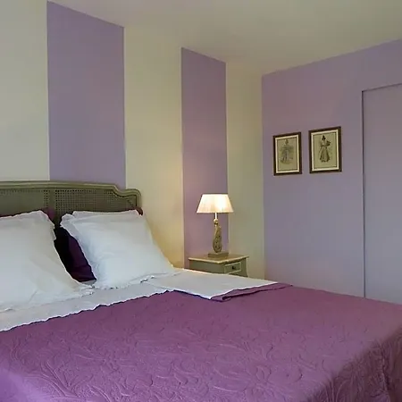 Le Logis De Saint-martin Bed & Breakfast 3*